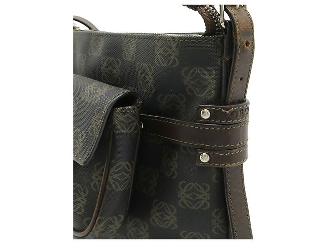 Borsa a tracolla in pelle Loewe Anagram Nero Marrone - vista 7