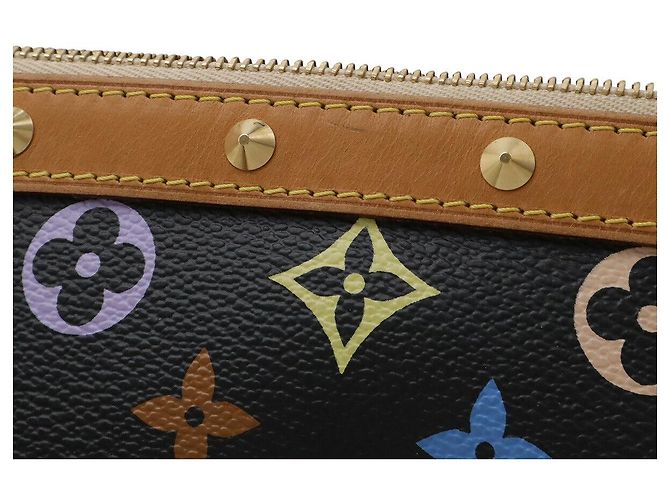 Louis Vuitton Monogram Pochette Accessoires Clutch Black - view 4