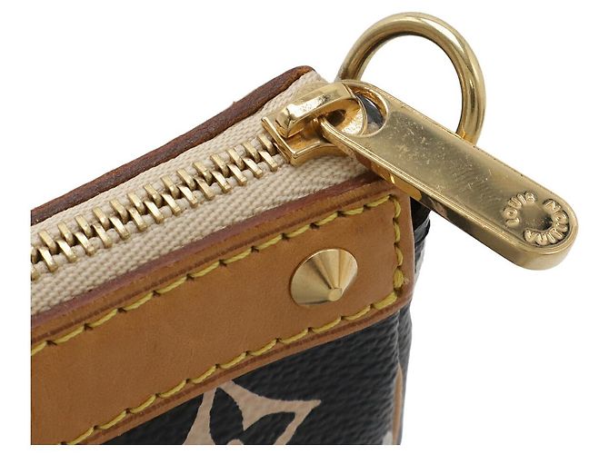 Louis Vuitton Monogram Pochette Accessoires Clutch Black - view 5