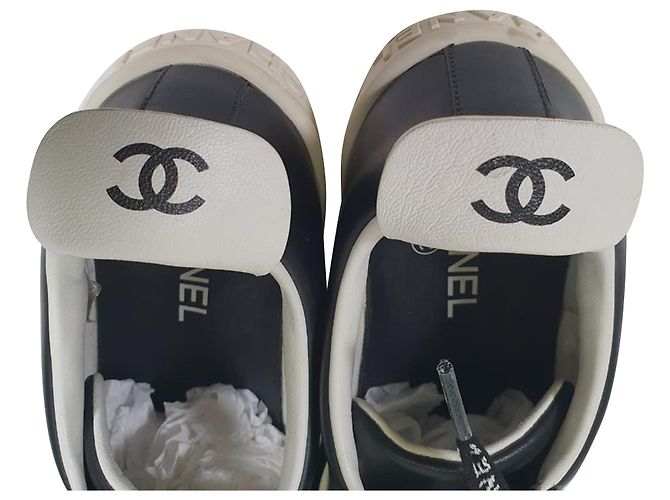 Timeless Sneakers basse Chanel CC Pull-Tab in pelle nera Nero - vista 11