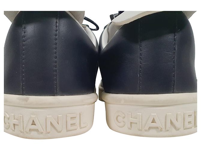 Timeless Sneakers basse Chanel CC Pull-Tab in pelle nera Nero - vista 12