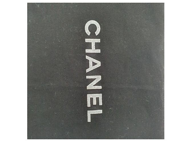 Timeless Sneakers basse Chanel CC Pull-Tab in pelle nera Nero - vista 19