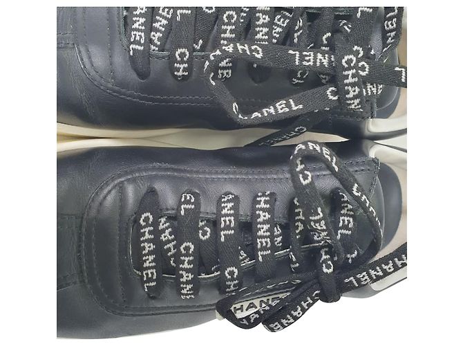 Timeless Sneakers basse Chanel CC Pull-Tab in pelle nera Nero - vista 8