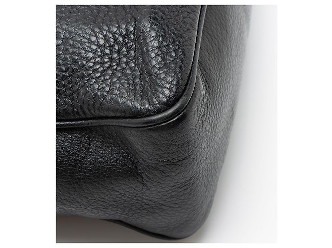 Piccola borsa a tracolla Gucci Leather Soho Chain Nero - view 10