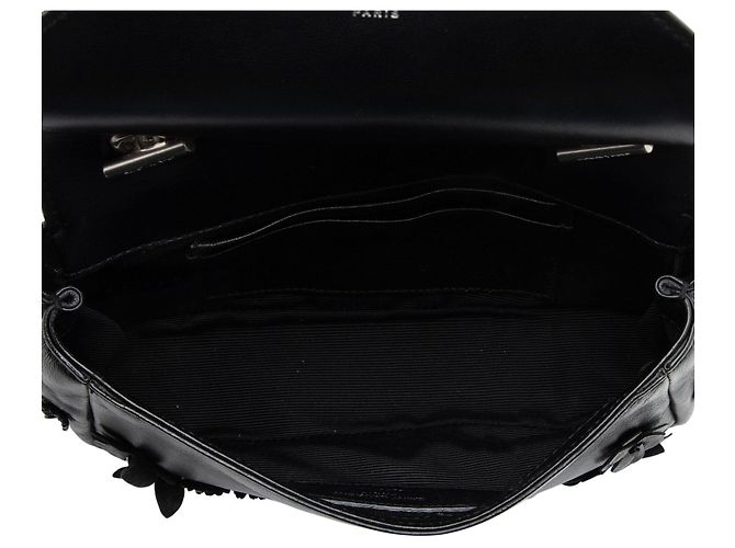 Bolso Saint Laurent Matelasse Leather Floral Applique Monogram Classic Baby Chain Bag Negro - vista 7