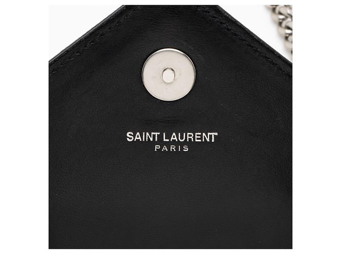 Bolso Saint Laurent Matelasse Leather Floral Applique Monogram Classic Baby Chain Bag Negro - vista 9