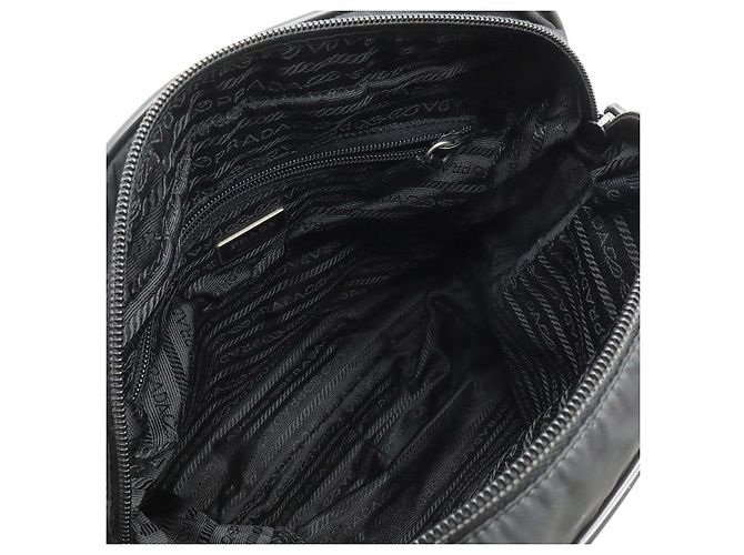 Bolsa Messenger de Nylon e Couro Prada Preto - vista 7