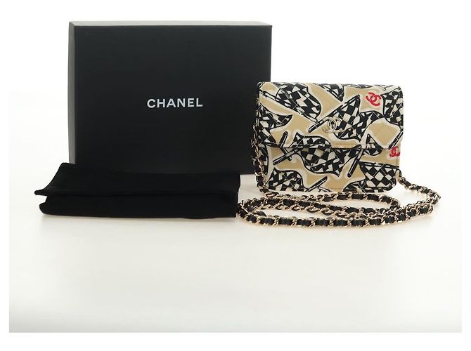 CHANEL Matelasse Chain Shoulder Pouch Nylon Beige Gold CC Auth bs35360SAM D'oro - vista 12