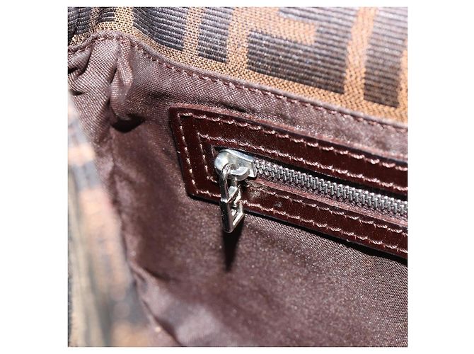 FENDI Mamma Baguette Schultertasche aus Zucca Canvas Schwarz Braun Authentisch 178866SAM - Ansicht 24