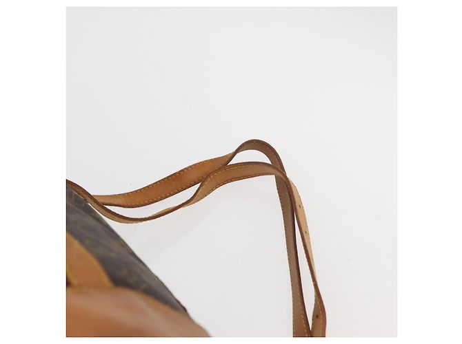 LOUIS VUITTON Borsa a Spalla Monogram Randonnee GM M42244 LV Auth 178906 Monogramma - vista 14