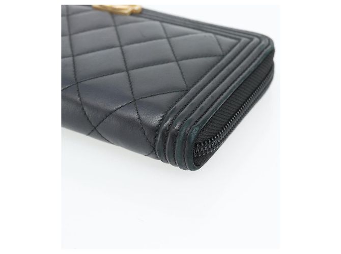 CHANEL Boy Chanel Long Wallet Lamb Skin Black Gold CC Auth 181946V Nero D'oro - vista 7