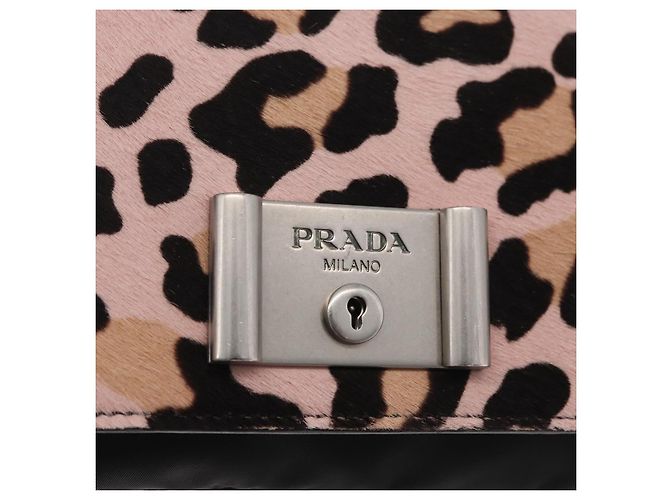 Borsa a Spalla con Catena PRADA in Pelle di Vitello Rosa Argento Auth 181937A - vista 17