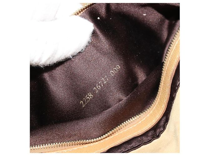 Borsa a tracolla FENDI Mamma Baguette in scamosciato beige e oro Auth 182030V D'oro - vista 12