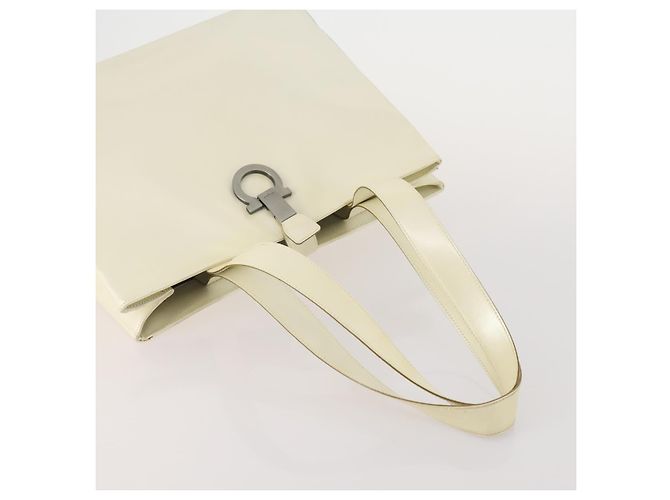 Borsa a tracolla Salvatore Ferragamo Gancini in pelle 2 set Bianco Beige Auth BA13060 - vista 5