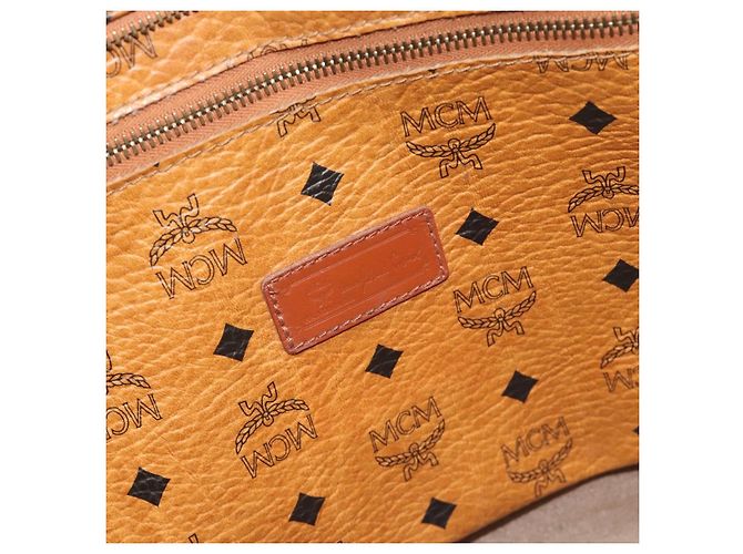Borsa Tote MCM Vicetos Logogram PVC Pelle Marrone Oro Auth BA13066 D'oro - vista 17