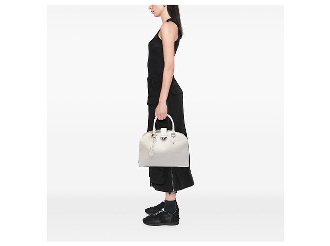 Louis Vuitton White Epi Pont Neuf GM Bianco - vista 6