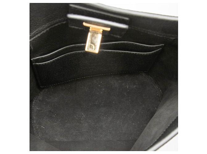 Salvatore Ferragamo Borsa a secchiello Studio in pelle di vitello martellata nera Ferragamo Nero - vista 4