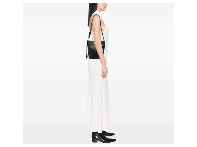 Salvatore Ferragamo Borsa a secchiello Studio in pelle di vitello martellata nera Ferragamo Nero - vista 7