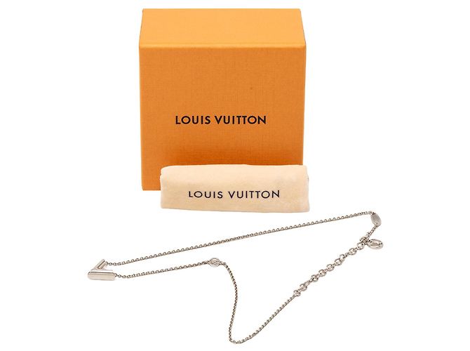 Collana Essential V Supple in ottone argentato Louis Vuitton Argento - vista 9