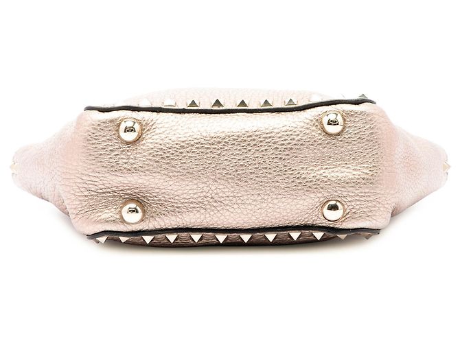 Bolso Valentino Gold Mini Metallic Pebbled Calfskin Rockstud Trapeze - vista 3