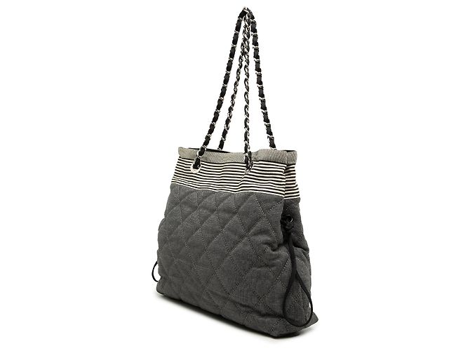 Tote Bonbon em denim acolchoado CC cinza Chanel Marrom Cinza antracite - vista 2