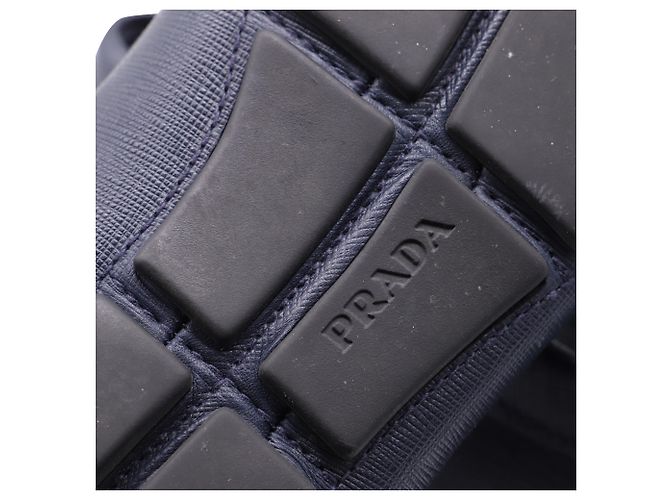 Prada Driving Loafer Schuhe aus Saffiano-Leder in Navy Blau - Ansicht 9
