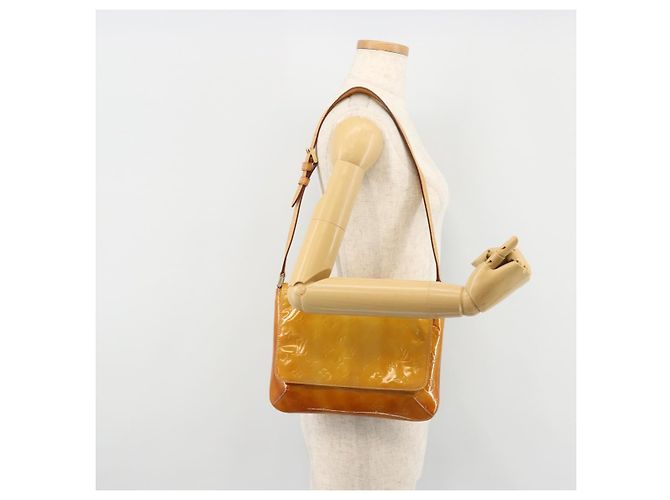 LOUIS VUITTON Monogram Vernis Thompson Street Bag Beige M91301 LV Auth 181659 - vista 22