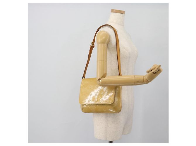 LOUIS VUITTON Monogram Vernis Thompson Street Bag Beige M91301 LV Auth 182856 - vista 21