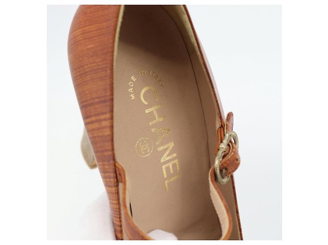 Décolleté CHANEL in pelle 38 1/2 Marrone CC Auth 182044V - vista 11