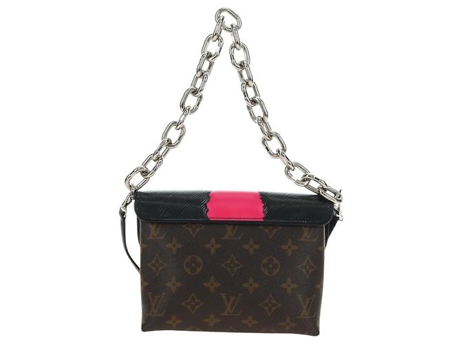 LOUIS VUITTON Monogram Pochette Kabuki Mask Shoulder Bag M43532 Auth 181369SAM Monogramma - vista 2