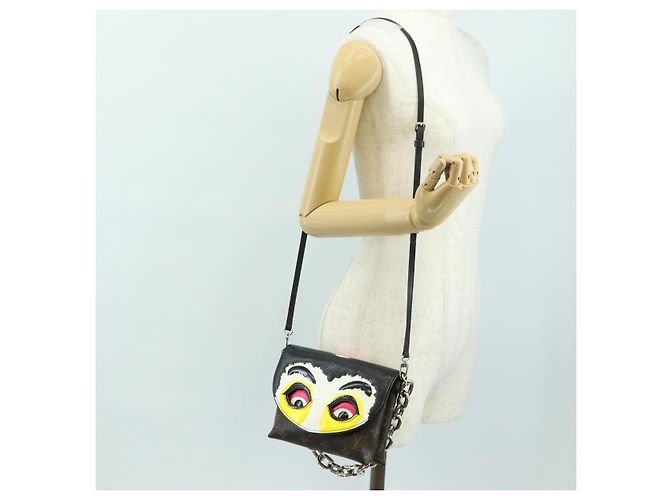 LOUIS VUITTON Monogram Pochette Kabuki Mask Shoulder Bag M43532 Auth 181369SAM Monogramma - vista 28