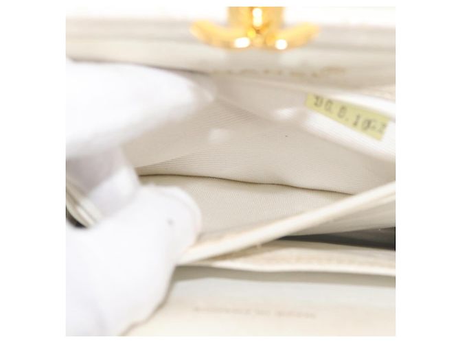 CHANEL Borsa a Spalla Matelasse con Catena in Pelle di Agnello Bianco Oro CC Auth 181776V D'oro - vista 23