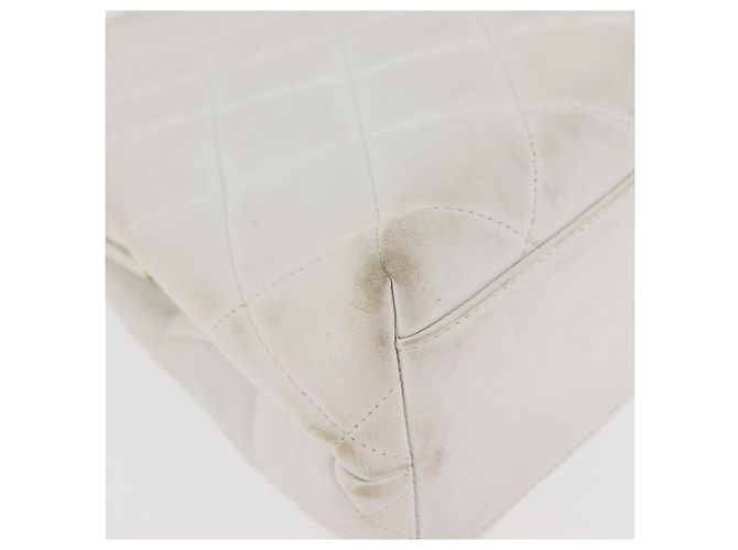 CHANEL Borsa a Spalla Matelasse con Catena in Pelle di Agnello Bianco Oro CC Auth 181776V D'oro - vista 8