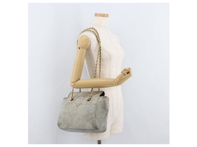 Borsa a Spalla con Catena PRADA in Scamosciato Grigio e Oro Auth bs35411 Marrone D'oro - vista 23