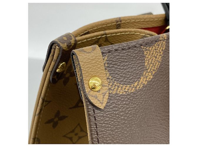 Borsa Tote Louis Vuitton Monogram Giant Reverse OnTheGo MM Marrone - vista 7