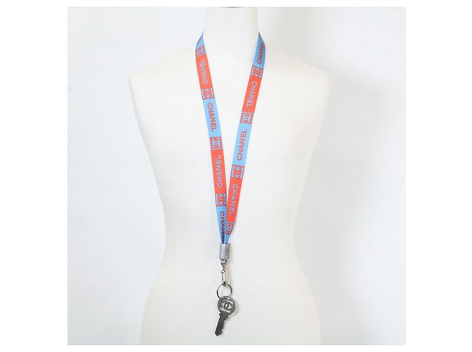 Collana con cordino Chanel 02S Sport Line Key Argento Blu Arancione - vista 10