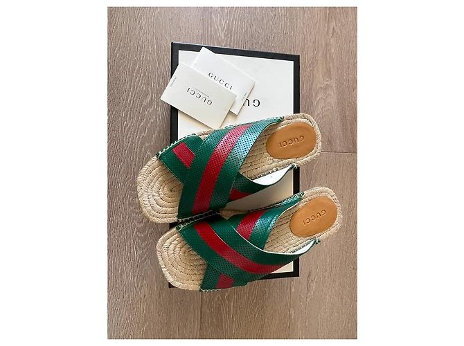 Gucci Ciabatte Espadrilles in Pelle Verde e Rossa Rosso - vista 2