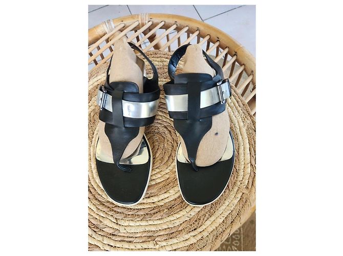 Calvin Klein Sandali con listini neri e argento Nero - vista 2