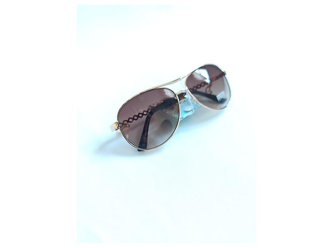 Autre Marque Occhiali da sole aviator CityVision dorati con ciondoli a cuore Marrone D'oro - vista 2