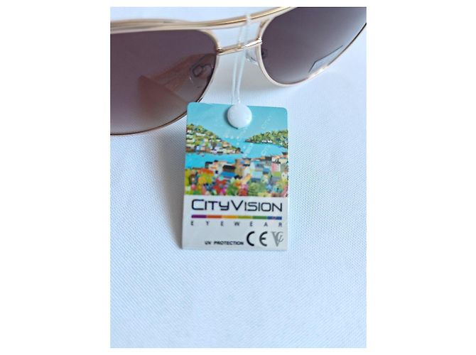 Autre Marque Occhiali da sole aviator CityVision dorati con ciondoli a cuore Marrone D'oro - vista 7