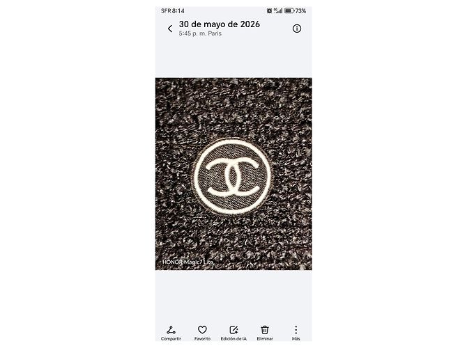 Chanel Giacca in tweed nero con logo CC - vista 12