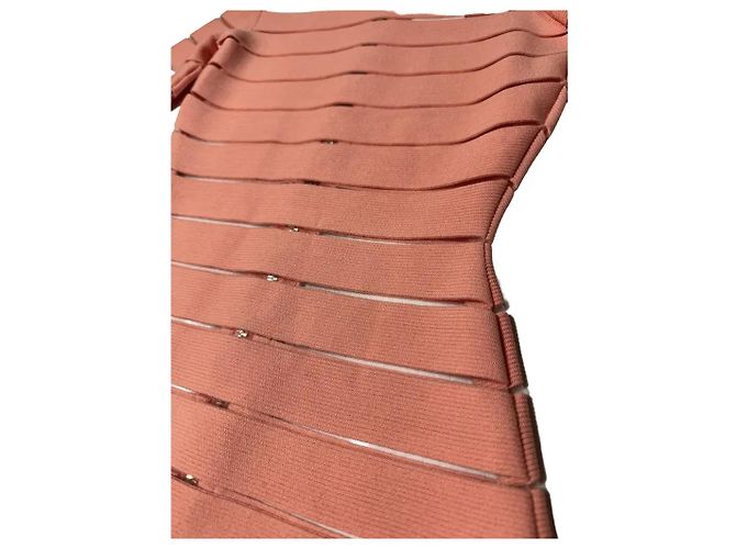 Abito Balmain rosa aderente a righe tagliate - vista 2