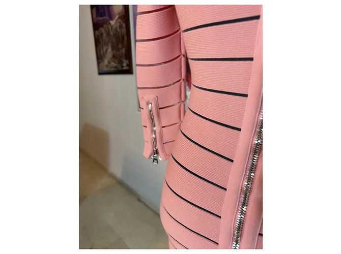 Abito Balmain rosa aderente a righe tagliate - vista 3