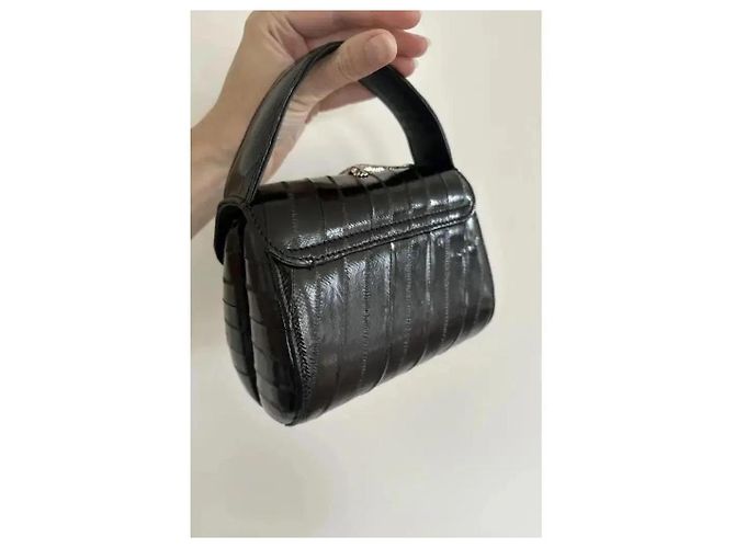 Autre Marque Amelie Pichard Bolsa em couro envernizado preto fecho de crocodilo - vista 4