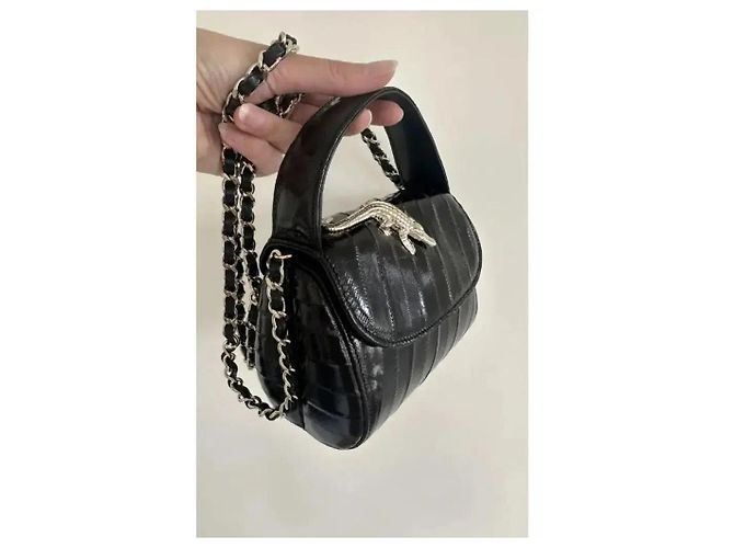 Autre Marque Amelie Pichard Bolsa em couro envernizado preto fecho de crocodilo - vista 9