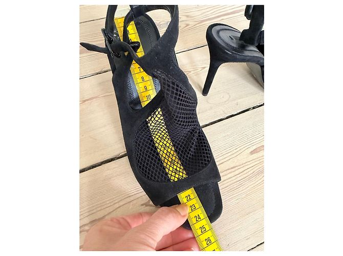 Alexander Wang Sandali con tacco in scamosciato e mesh nero - vista 13