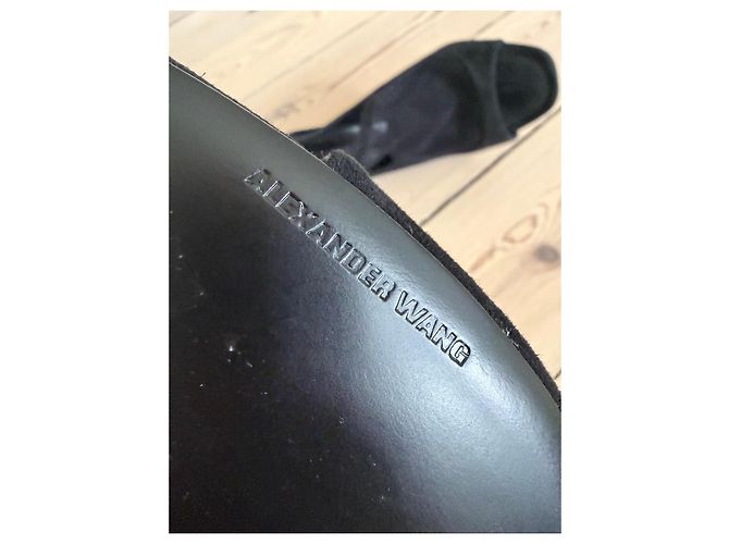 Alexander Wang Sandali con tacco in scamosciato e mesh nero - vista 8
