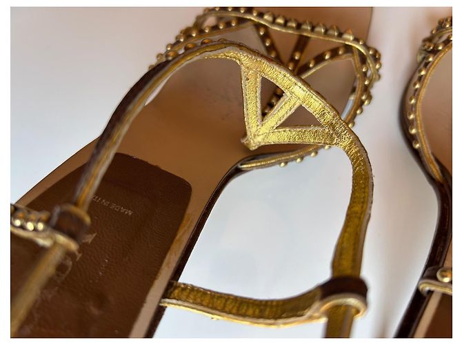 Prada Défilé Sandali con Tacco in Pelle Borchiata - Marrone e Oro D'oro - vista 13