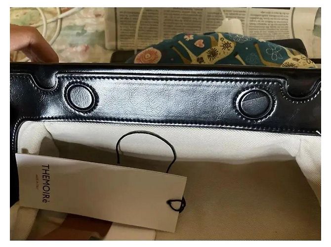 Autre Marque Themoirè Bios Clutch in Pelle Vegana Nero - vista 9