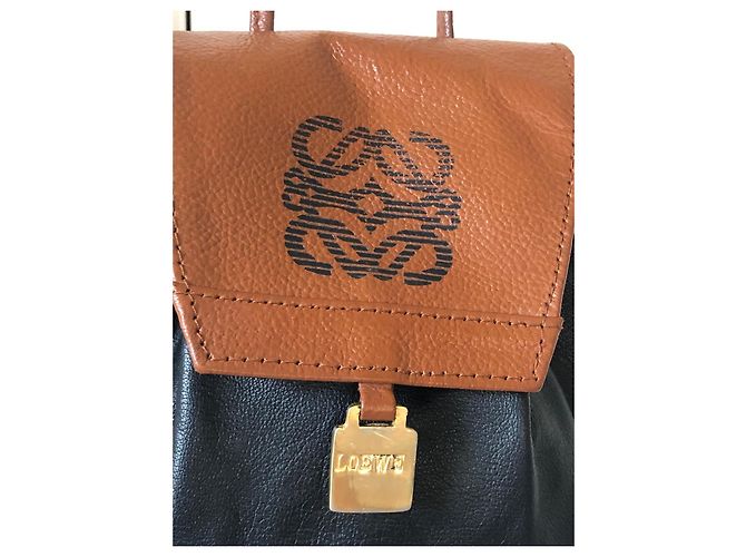 Loewe Borsa bucket Anagram in pelle Marrone Nero - vista 3